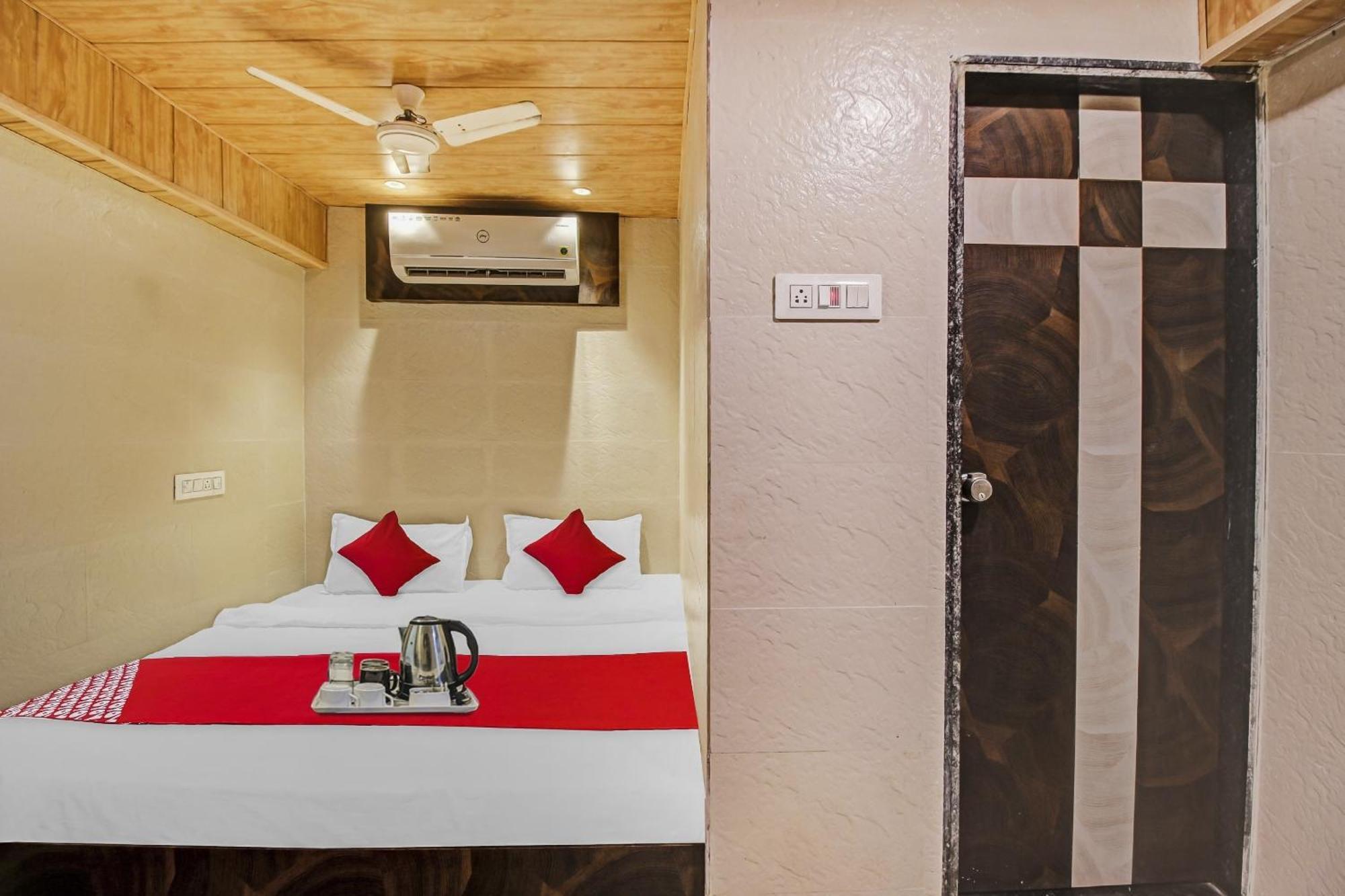 Hotel Ambedkar Kalyan Luaran gambar
